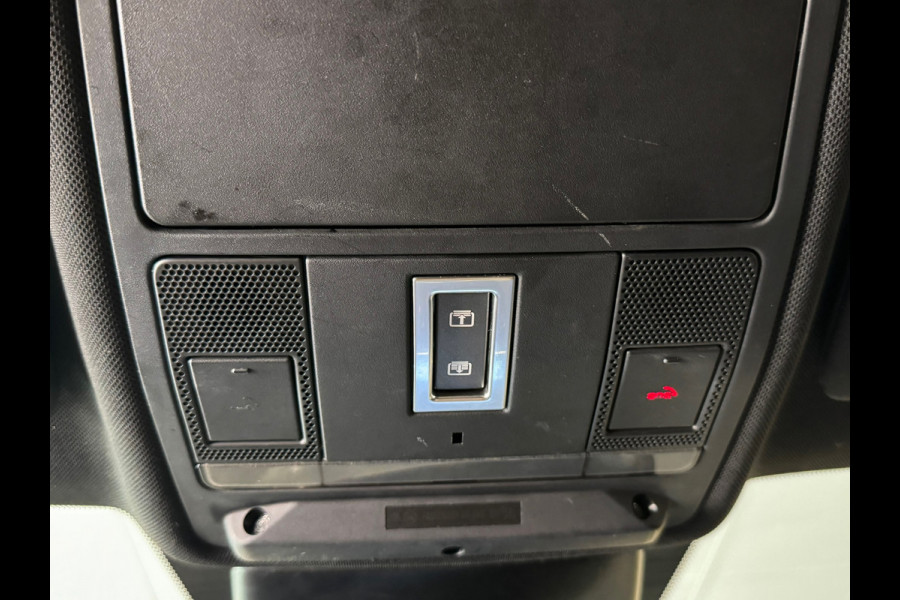 Land Rover Range Rover Evoque 2.0 eD4 Urban Series SE Dynamic PANORAMADAK LEDER NAVIGATIE CAMERA MEMORY STOELVERWARMING PDC CRUISE
