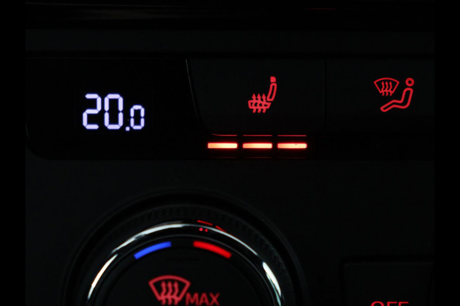 Seat Leon 1.5 TSI FR Ultimate Edition Black | Panoramadak | Stoelverwarming | Adaptive cruise | Beats Audio | Sfeerverlichting | Carplay | Leder/Alcantara | Full LED | Virtual Cockpit | Keyless | Navigatie