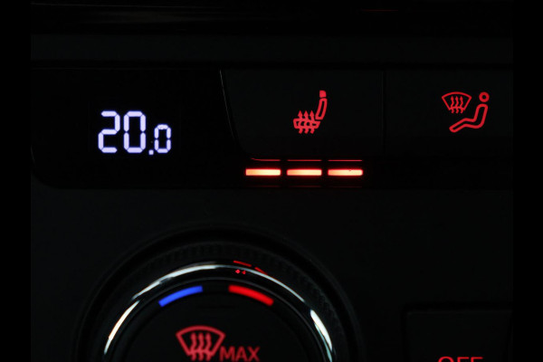 Seat Leon 1.5 TSI FR Ultimate Edition Black | Panoramadak | Stoelverwarming | Adaptive cruise | Beats Audio | Sfeerverlichting | Carplay | Leder/Alcantara | Full LED | Virtual Cockpit | Keyless | Navigatie