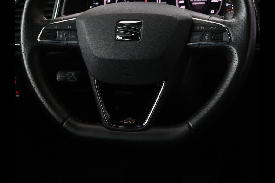 Seat Leon 1.5 TSI FR Ultimate Edition Black | Panoramadak | Stoelverwarming | Adaptive cruise | Beats Audio | Sfeerverlichting | Carplay | Leder/Alcantara | Full LED | Virtual Cockpit | Keyless | Navigatie