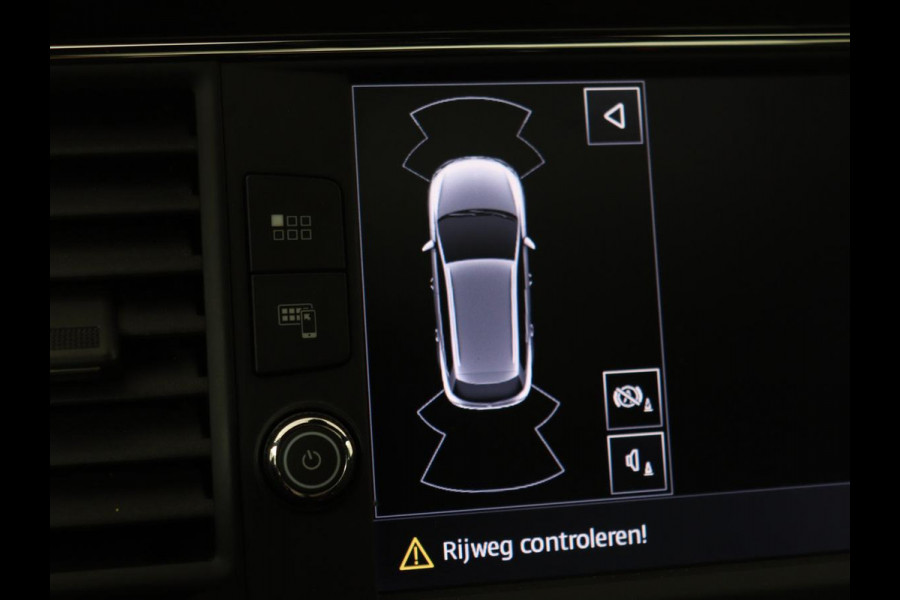 Seat Leon 1.5 TSI FR Ultimate Edition Black | Panoramadak | Stoelverwarming | Adaptive cruise | Beats Audio | Sfeerverlichting | Carplay | Leder/Alcantara | Full LED | Virtual Cockpit | Keyless | Navigatie