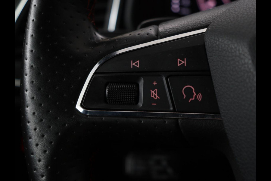Seat Leon 1.5 TSI FR Ultimate Edition Black | Panoramadak | Stoelverwarming | Adaptive cruise | Beats Audio | Sfeerverlichting | Carplay | Leder/Alcantara | Full LED | Virtual Cockpit | Keyless | Navigatie