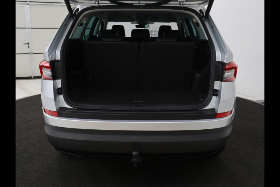 Škoda Kodiaq 1.5 TSI Business Edition 7-persoons | Trekhaak | Stoelverwarming | Adaptive cruise | Canton Sound | Carplay | Half leder | Keyless | Full LED | Navigatie