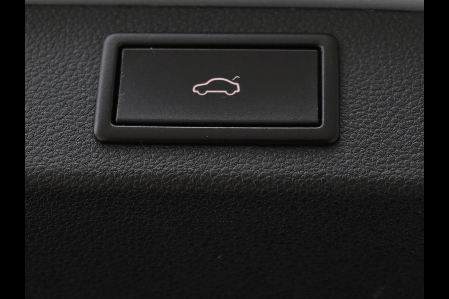 Škoda Kodiaq 1.5 TSI Business Edition 7-persoons | Trekhaak | Stoelverwarming | Adaptive cruise | Canton Sound | Carplay | Half leder | Keyless | Full LED | Navigatie