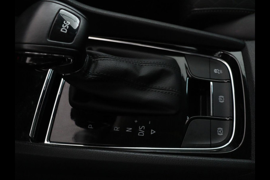 Škoda Kodiaq 1.5 TSI Business Edition 7-persoons | Trekhaak | Stoelverwarming | Adaptive cruise | Canton Sound | Carplay | Half leder | Keyless | Full LED | Navigatie