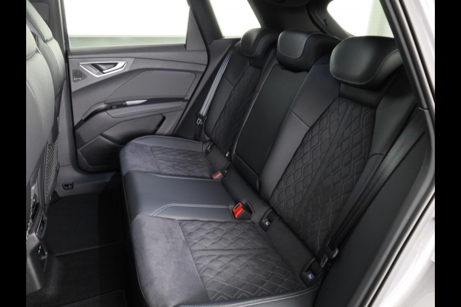 Audi Q4 e-tron 45 quattro S Edition 82 kWh 286pk panoramadak, Sonos soundsysteem, assistentiepakket plus, comfortpakket, veiligheidspakket, klimaatregelingpakket, leder interieur