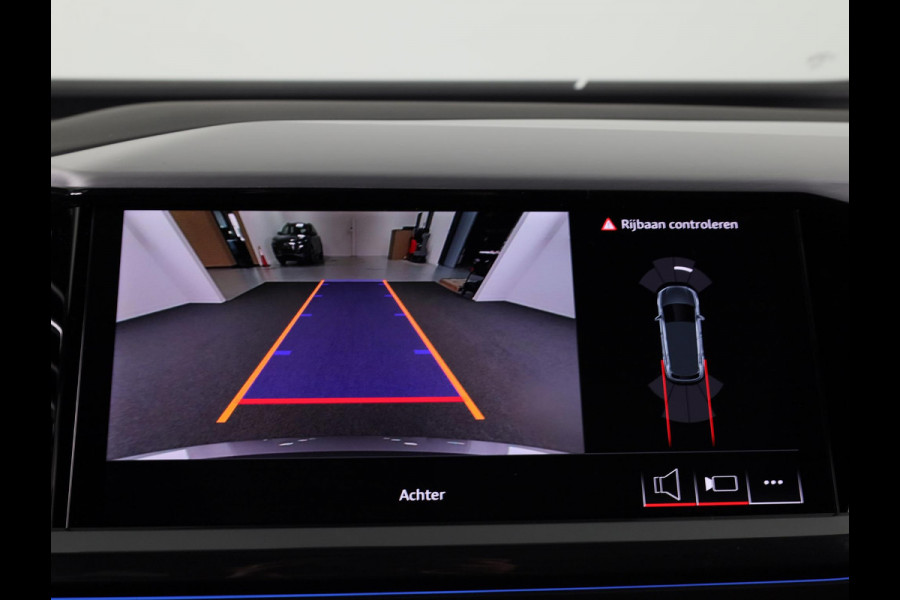Audi Q4 e-tron 45 quattro S Edition 82 kWh 286pk panoramadak, Sonos soundsysteem, assistentiepakket plus, comfortpakket, veiligheidspakket, klimaatregelingpakket, leder interieur