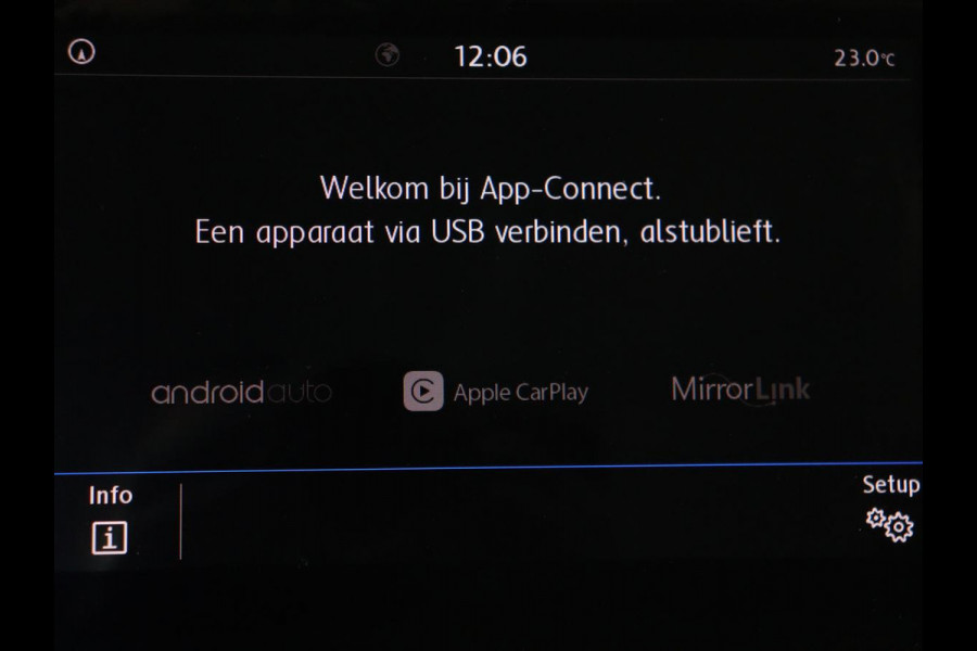 Volkswagen Golf 1.5 TSI Comfortline Business | Stoelverwarming | Massage | Carplay | Navigatie | Adaptive cruise | Climate control | Parkeerhulp | Bluetooth