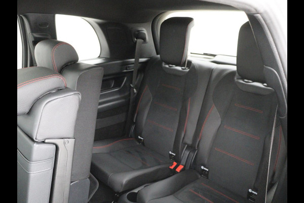 Mercedes-Benz GLB-Klasse 200 Business Solution AMG 7-persoons | Panoramadak | Trekhaak | Stoelverwarming | Matrix LED | Memory | Keyless | Camera | Navigatie