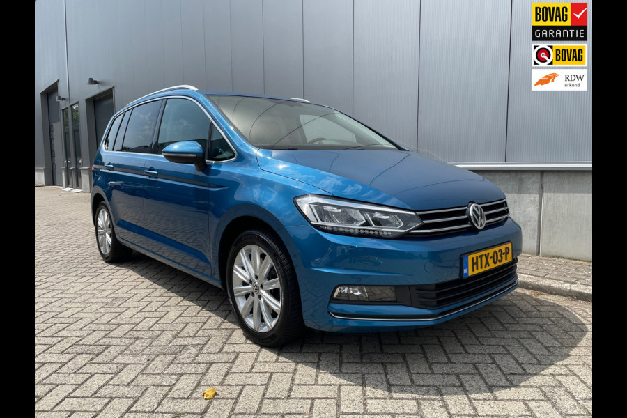 Volkswagen Touran 1.5 TSI Highline Business R / Camera / Trekhaak