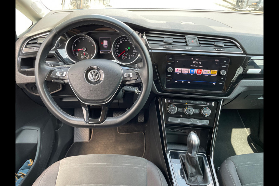 Volkswagen Touran 1.5 TSI Highline Business R / Camera / Trekhaak