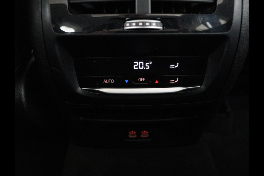 BMW X3 xDrive30e High Executive | X Line | Panoramadak | Stoel & stuurverwarming | Carplay | Sportstoelen | Half leder | Live Cockpit | Full LED | Camera