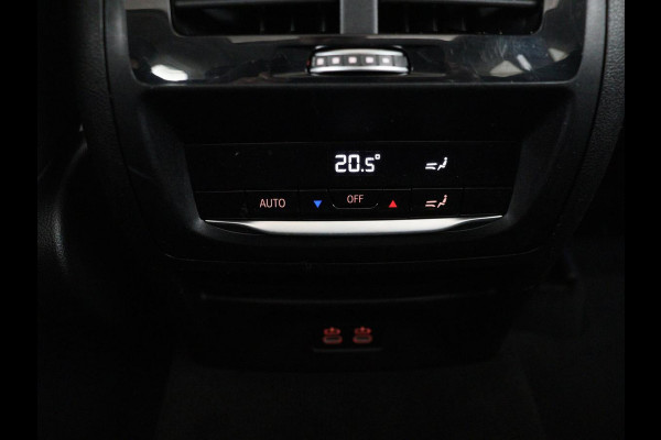 BMW X3 xDrive30e High Executive | X Line | Panoramadak | Stoel & stuurverwarming | Carplay | Sportstoelen | Half leder | Live Cockpit | Full LED | Camera