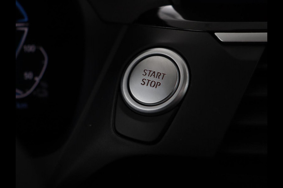 BMW X3 xDrive30e High Executive | X Line | Panoramadak | Stoel & stuurverwarming | Carplay | Sportstoelen | Half leder | Live Cockpit | Full LED | Camera