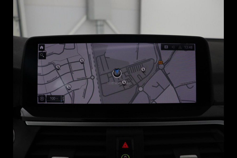 BMW X3 xDrive30e High Executive | X Line | Panoramadak | Stoel & stuurverwarming | Carplay | Sportstoelen | Half leder | Live Cockpit | Full LED | Camera