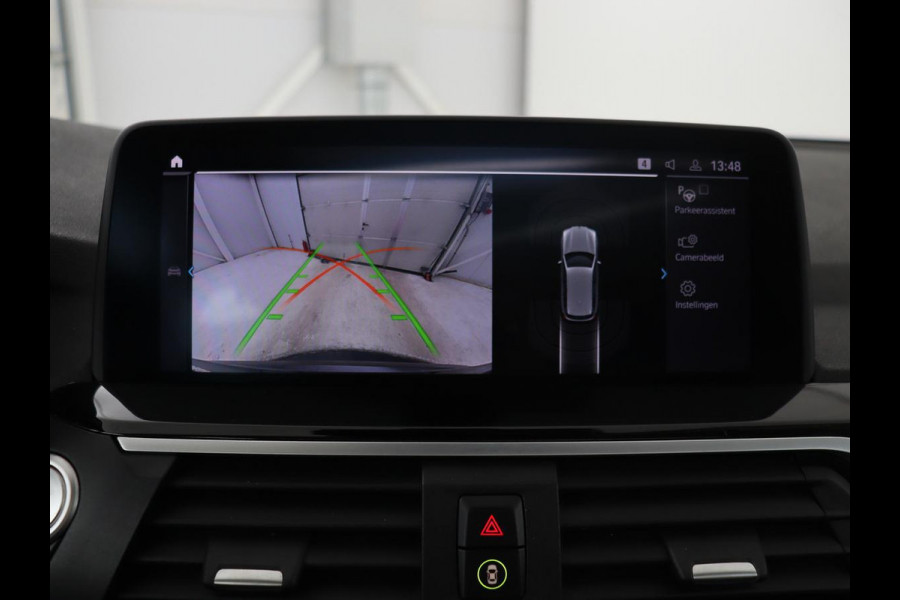 BMW X3 xDrive30e High Executive | X Line | Panoramadak | Stoel & stuurverwarming | Carplay | Sportstoelen | Half leder | Live Cockpit | Full LED | Camera