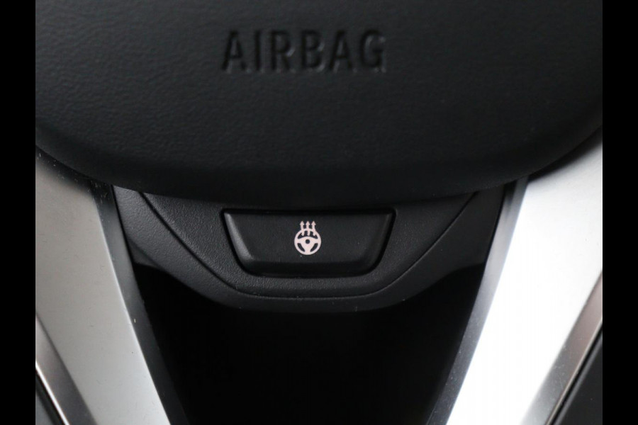 BMW X3 xDrive30e High Executive | X Line | Panoramadak | Stoel & stuurverwarming | Carplay | Sportstoelen | Half leder | Live Cockpit | Full LED | Camera