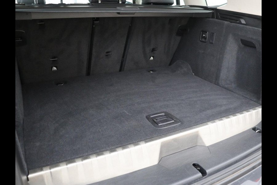 BMW X3 xDrive30e High Executive | X Line | Panoramadak | Stoel & stuurverwarming | Carplay | Sportstoelen | Half leder | Live Cockpit | Full LED | Camera