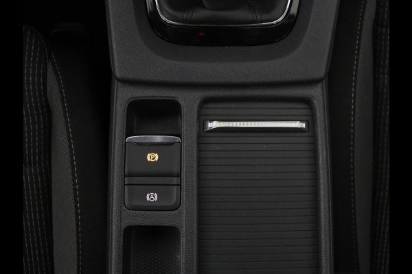 Škoda Octavia 1.0 TSI Business Edition | Carplay | Sfeerverlichting | Full LED | Navigatie | Parkeerhulp | Climate control | DAB | Cruise control