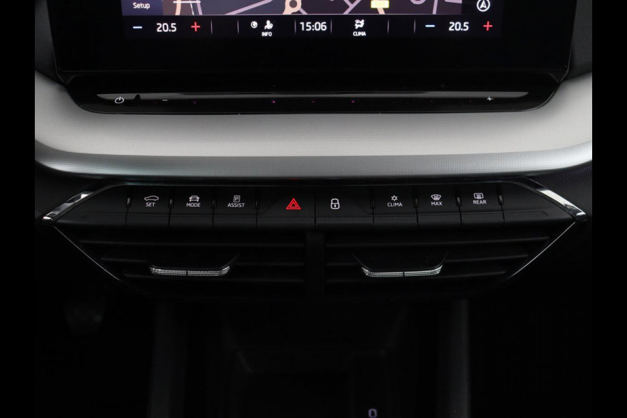 Škoda Octavia 1.0 TSI Business Edition | Carplay | Sfeerverlichting | Full LED | Navigatie | Parkeerhulp | Climate control | DAB | Cruise control