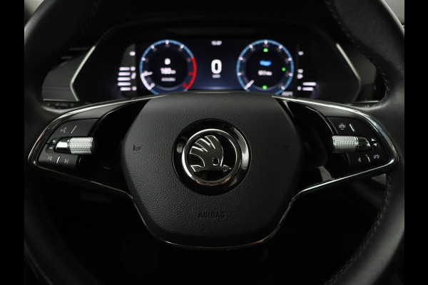 Škoda Octavia 1.0 TSI Business Edition | Carplay | Sfeerverlichting | Full LED | Navigatie | Parkeerhulp | Climate control | DAB | Cruise control
