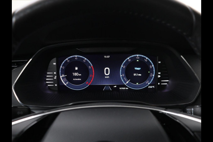 Škoda Octavia 1.0 TSI Business Edition | Carplay | Sfeerverlichting | Full LED | Navigatie | Parkeerhulp | Climate control | DAB | Cruise control