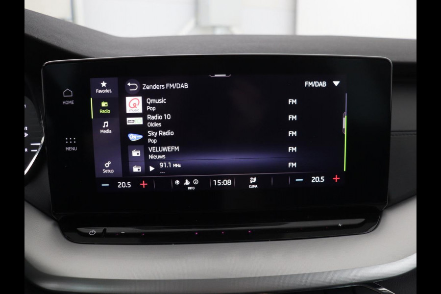 Škoda Octavia 1.0 TSI Business Edition | Carplay | Sfeerverlichting | Full LED | Navigatie | Parkeerhulp | Climate control | DAB | Cruise control