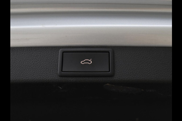 Škoda Octavia 1.0 TSI Business Edition | Carplay | Sfeerverlichting | Full LED | Navigatie | Parkeerhulp | Climate control | DAB | Cruise control