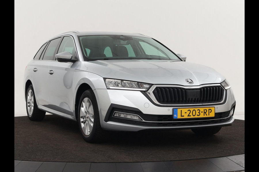 Škoda Octavia 1.0 TSI Business Edition | Carplay | Sfeerverlichting | Full LED | Navigatie | Parkeerhulp | Climate control | DAB | Cruise control