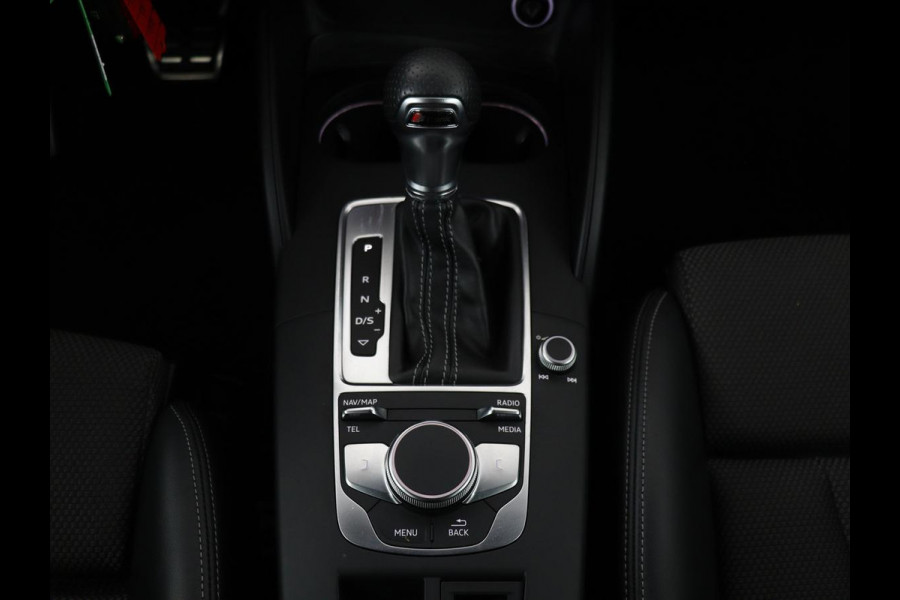Audi A3 1.5 TFSI Sport S Line Edition | Stoelverwarming | Massage | Full LED | Half leder | Navigatie | Sportstoelen | Climate control