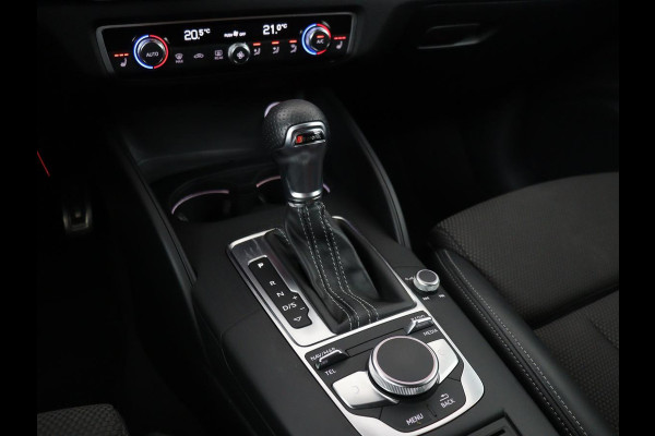 Audi A3 1.5 TFSI Sport S Line Edition | Stoelverwarming | Massage | Full LED | Half leder | Navigatie | Sportstoelen | Climate control