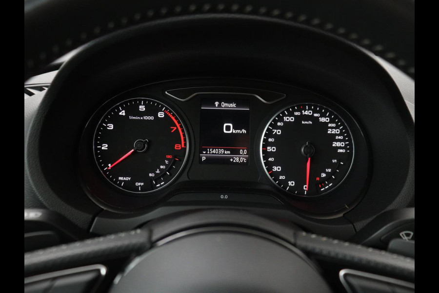 Audi A3 1.5 TFSI Sport S Line Edition | Stoelverwarming | Massage | Full LED | Half leder | Navigatie | Sportstoelen | Climate control
