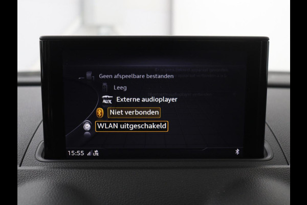Audi A3 1.5 TFSI Sport S Line Edition | Stoelverwarming | Massage | Full LED | Half leder | Navigatie | Sportstoelen | Climate control