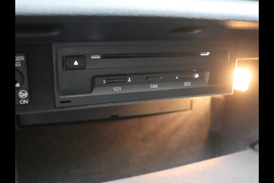 Audi A3 1.5 TFSI Sport S Line Edition | Stoelverwarming | Massage | Full LED | Half leder | Navigatie | Sportstoelen | Climate control