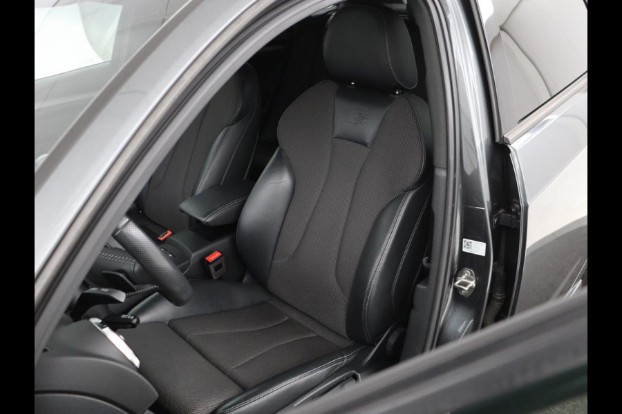 Audi A3 1.5 TFSI Sport S Line Edition | Stoelverwarming | Massage | Full LED | Half leder | Navigatie | Sportstoelen | Climate control