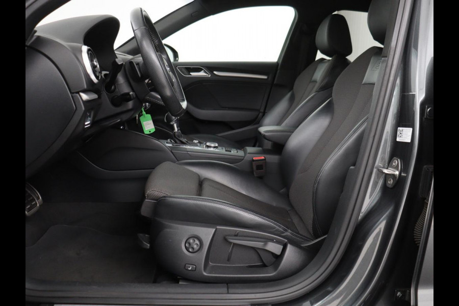 Audi A3 1.5 TFSI Sport S Line Edition | Stoelverwarming | Massage | Full LED | Half leder | Navigatie | Sportstoelen | Climate control