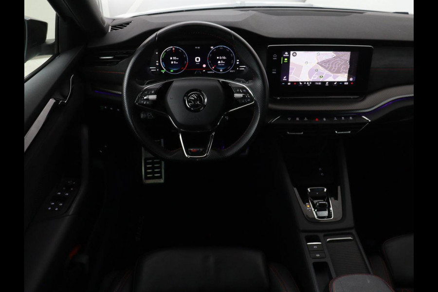 Škoda Octavia 1.4 TSI RS iV PHEV Business | Panoramadak | Leder/Alcantara | Adaptive cruise | Massage | Camera | Side Assist | Matrix LED | Carplay | Memory | Navigatie