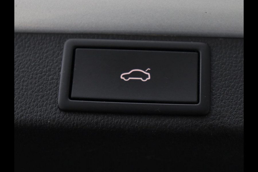Škoda Octavia 1.4 TSI RS iV PHEV Business | Panoramadak | Leder/Alcantara | Adaptive cruise | Massage | Camera | Side Assist | Matrix LED | Carplay | Memory | Navigatie