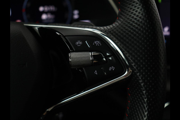 Škoda Octavia 1.4 TSI RS iV PHEV Business | Panoramadak | Leder/Alcantara | Adaptive cruise | Massage | Camera | Side Assist | Matrix LED | Carplay | Memory | Navigatie