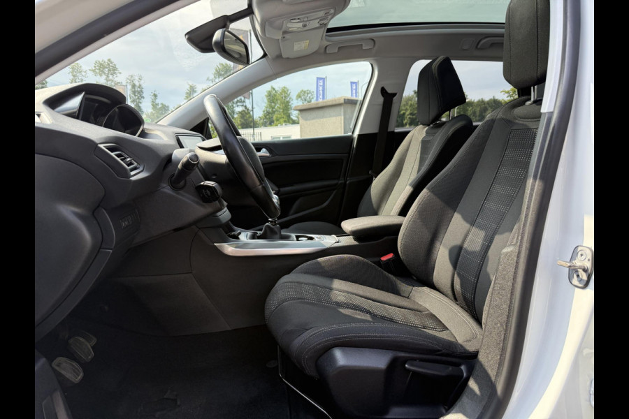 Peugeot 308 SW 1.2 PureTech Allure Navi,Pano,131pk,Trekhaak,Camera,Clima,Cruise,PDC V+A,6 bak,N.A.P,Lm velgen,Apk tot 04-2026