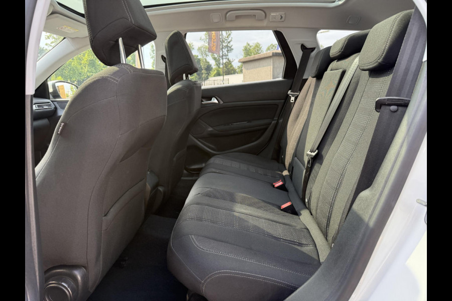 Peugeot 308 SW 1.2 PureTech Allure Navi,Pano,131pk,Trekhaak,Camera,Clima,Cruise,PDC V+A,6 bak,N.A.P,Lm velgen,Apk tot 04-2026