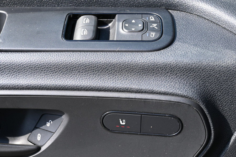 Mercedes-Benz Sprinter 317 CDI L2H1 DC LED, Distronic, 10.25 MBUX met Navigatie en Camera