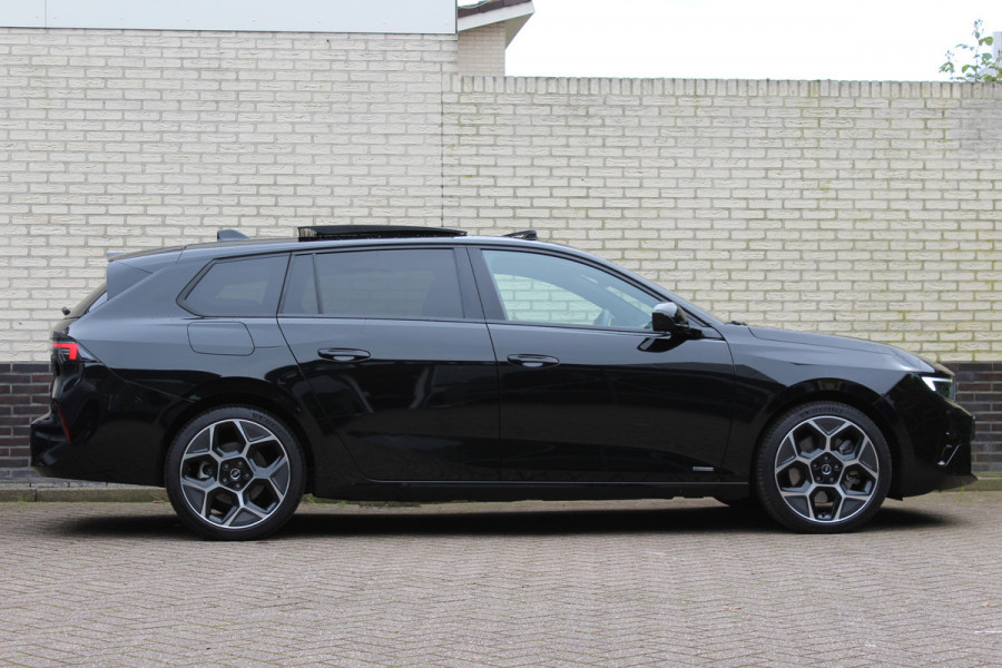 Opel Astra Sports Tourer 1.6 Hybrid Ultimate | Panoramadak | Trekhaak | Memory | Head-Up | HiFi