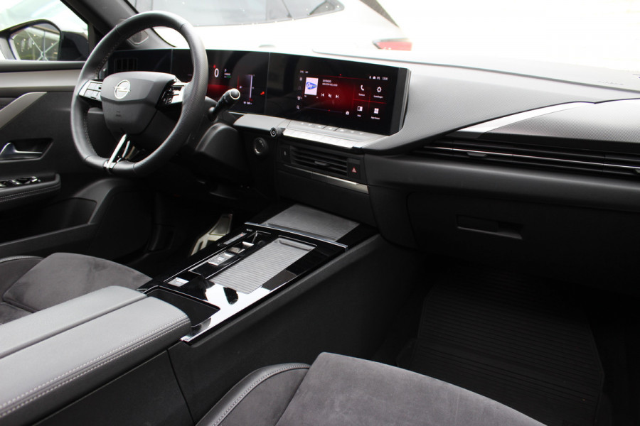 Opel Astra Sports Tourer 1.6 Hybrid Ultimate | Panoramadak | Trekhaak | Memory | Head-Up | HiFi
