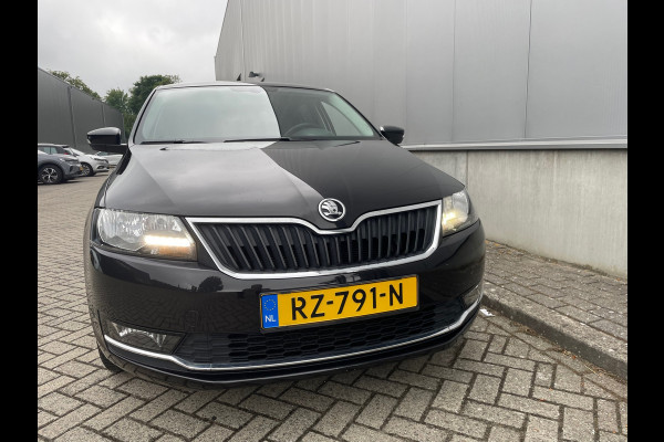 Škoda Rapid Spaceback 1.0 TSI Greentech Clever / Navigatie / Stoelverwarming