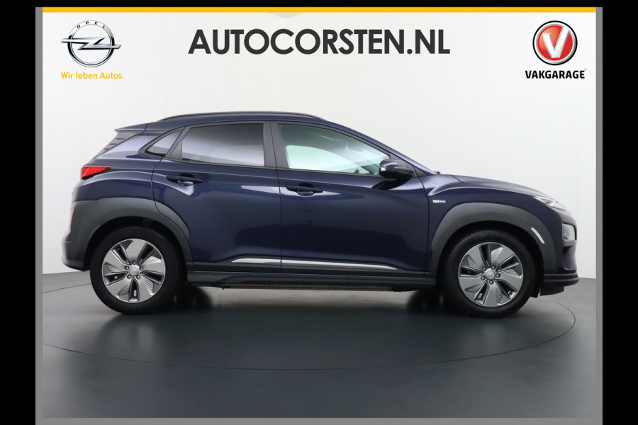 Hyundai Kona EV 64kWh 204pk 3 Fase Leder Apple Carplay Android Auto Head-Up display Navi Camera Standkachel Adaptive Cruise/Stop&Go Zelfsture Pdc Elektr.Stoelen+Verwarmd+Ventilatie-koeling