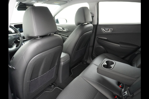 Hyundai Kona EV 64kWh 204pk 3 Fase Leder Apple Carplay Android Auto Head-Up display Navi Camera Standkachel Adaptive Cruise/Stop&Go Zelfsture Pdc Elektr.Stoelen+Verwarmd+Ventilatie-koeling