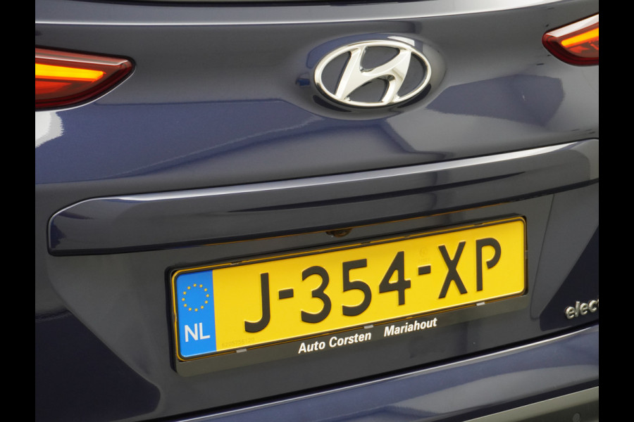 Hyundai Kona EV 64kWh 204pk 3 Fase Leder Apple Carplay Android Auto Head-Up display Navi Camera Standkachel Adaptive Cruise/Stop&Go Zelfsture Pdc Elektr.Stoelen+Verwarmd+Ventilatie-koeling