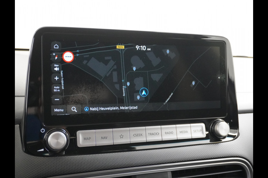 Hyundai Kona EV 64kWh 204pk 3 Fase Leder Apple Carplay Android Auto Head-Up display Navi Camera Standkachel Adaptive Cruise/Stop&Go Zelfsture Pdc Elektr.Stoelen+Verwarmd+Ventilatie-koeling