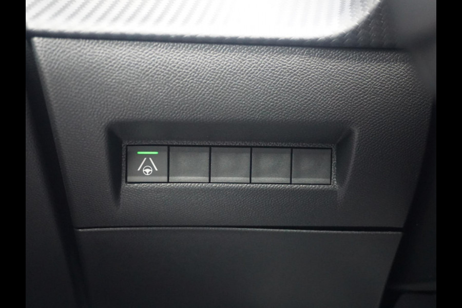 Peugeot e-208 EV GT 51 kWh | Long range | Stoelverwarming & Massage | Navigatie | Adaptieve Cruise Control |
